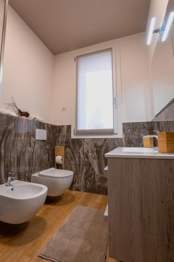 B&B Quattro Stagioni Charme And Wellness Besnate Exterior foto
